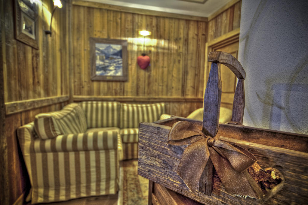 Le Miramonti Hotel Restaurant & Wellness Ла-Тюйль Экстерьер фото