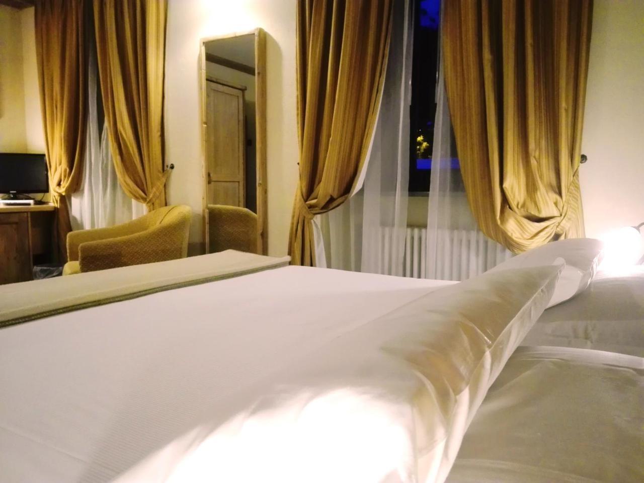Le Miramonti Hotel Restaurant & Wellness Ла-Тюйль Экстерьер фото